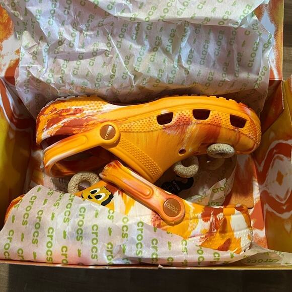 Honey Nut Cheerios crocs - Picture 3 of 6